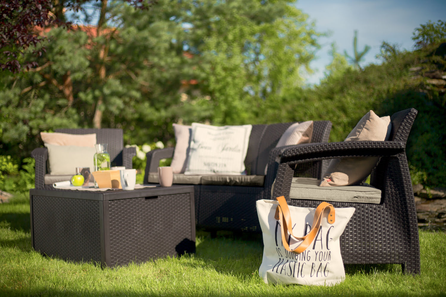 Ogrodowe meble CORFU BOX brązowe