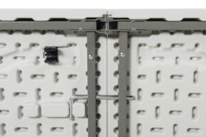 Stół cateringowy - blokada zapobiegająca uginaniu się stołu