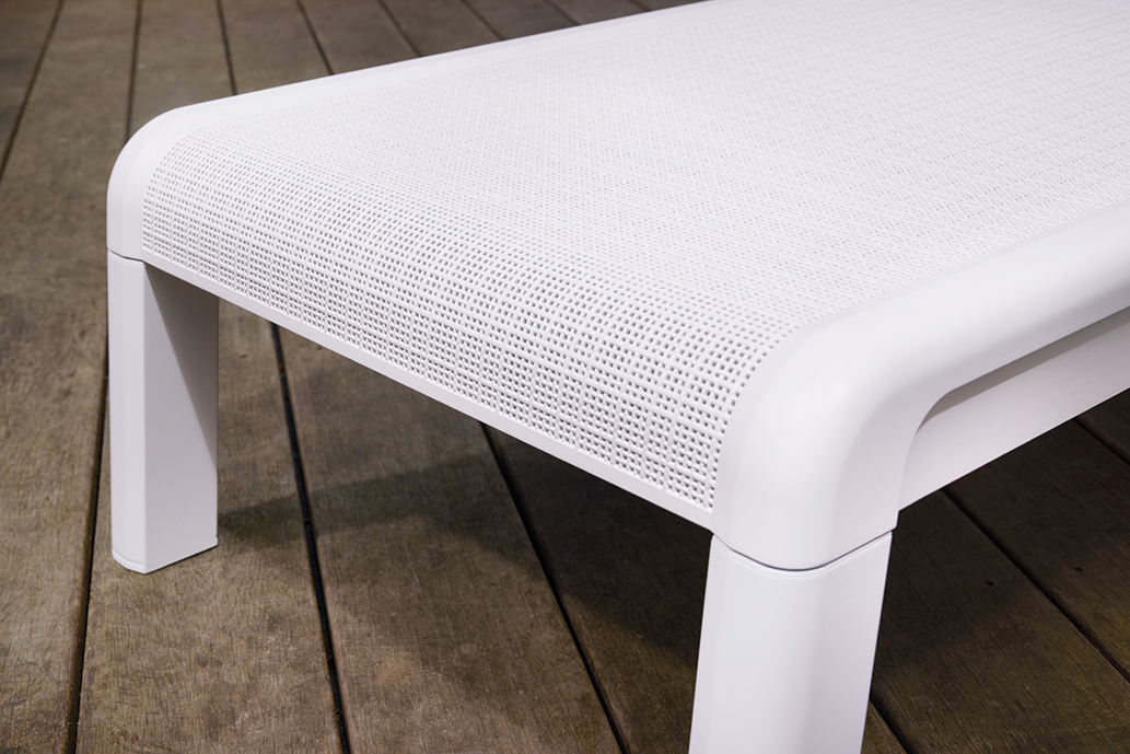 Leżak ogrodowy Keter Mallorca biały – składany, wygodny i odporny na warunki atmosferyczne - obrazek 8