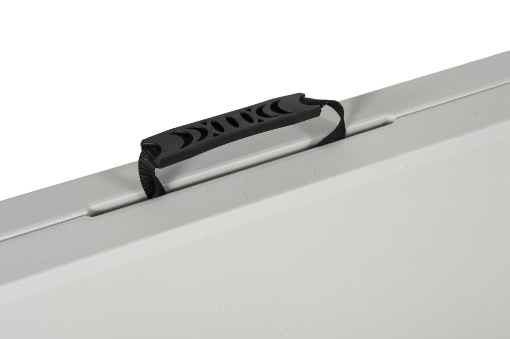 Zwróć uwagę czy zestaw ma uchwyty ułatwiające przenoszenie